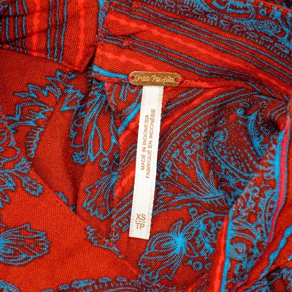 Free People Walking On A Dream Keyhole Long Sleeve Tunic Top Red Blue - Picture 10 of 11